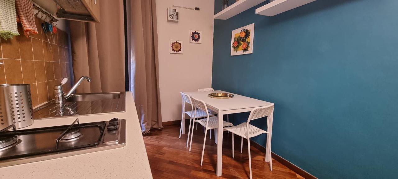 Ferienwohnung Via Battisti 109 Caserta Exterior foto