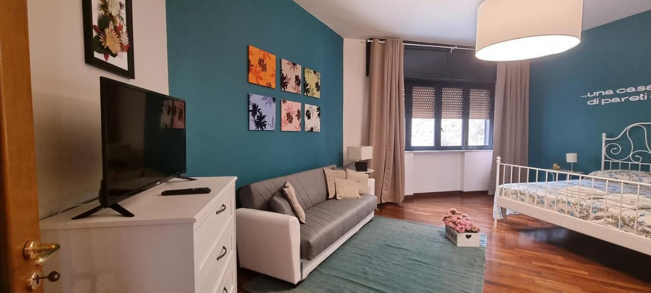 Ferienwohnung Via Battisti 109 Caserta Exterior foto
