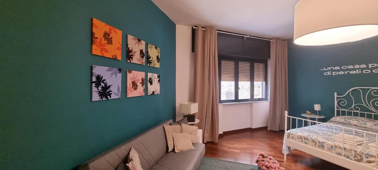 Ferienwohnung Via Battisti 109 Caserta Exterior foto